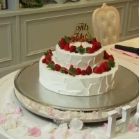 ウェディングケーキ。オリジナルケーキも作れます。