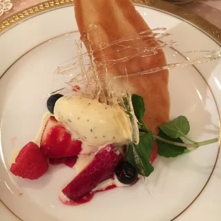 デザートもとてもかわいく、美味しかったです。
