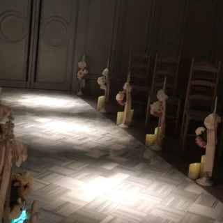 光の演出がすてきです。