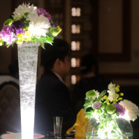 主賓テーブル
ライトが落ちるとテーブルの光が綺麗です