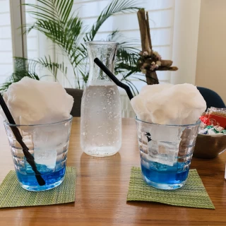 新郎新婦への飲み物も珍しい美味しいものが用意されてました