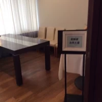 リゾート施設のような会場
