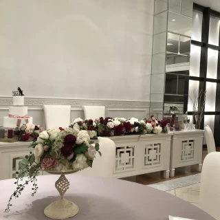 メインテーブル