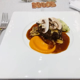 お肉