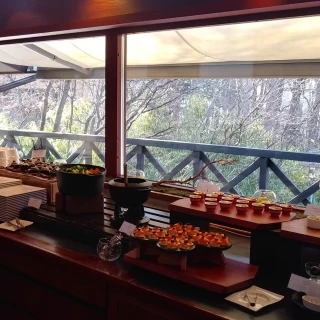 朝食