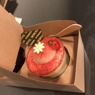 ケーキも相談すれば、希望通りに作ってくれるようです。
