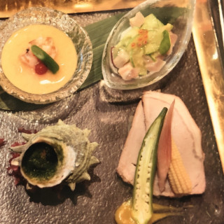 ジャパニーズキュイジーヌ
サザエの香草焼き他
