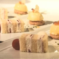 アプリコットのレアチーズケーキ・ウェディングケーキ