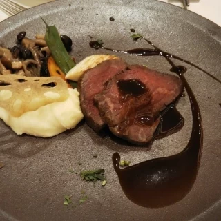 牛腿肉の低温ロースト