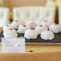 デザートブィッフェでお願いしたさくら餅