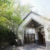 独立型のチャペルで落ち着いたナチュラルな雰囲気です