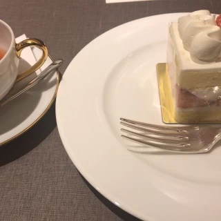 試食でケーキをいただきました。