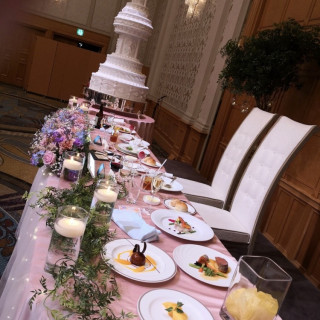 新郎新婦はなかなか時間がなく料理がたまりがちです。笑