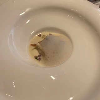 お魚にムースがかかったものです。