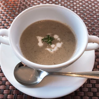 スープは温度にこだわってるだけあり、熱くて美味しかったです！