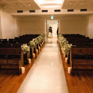 参列者との距離が近いです