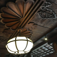 菊が描かれている天井