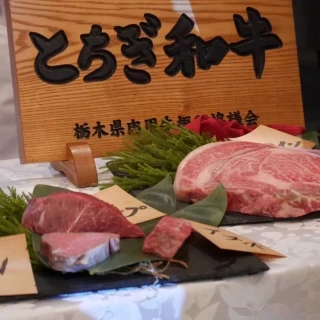 ブッフェでブランド牛の栃木和牛を用意して頂きました!!