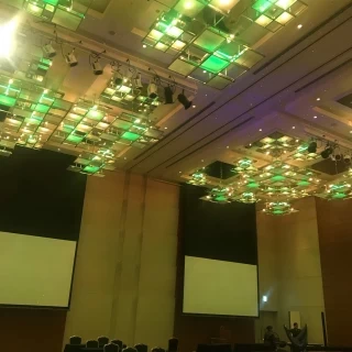 披露宴会場照明