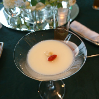 杏仁豆腐です。クセがなくておいしい