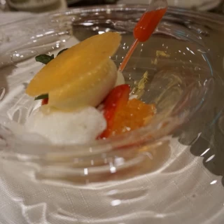 ソースをスポイトで入れるようになっていておもしろかったです