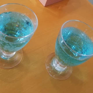 ウェイティングルームで頂いた炭酸水です