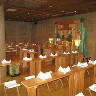 神前式の会場。建物内にあり。