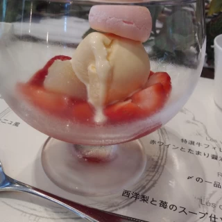 一つ一つにこだわりがあるデザート！見た目もキュート！