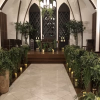 こじんまりとしたチャペル