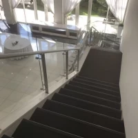 階段入場できます