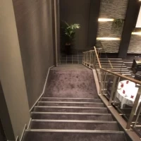 階段入場できます