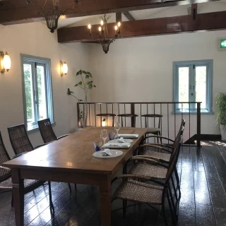 会場