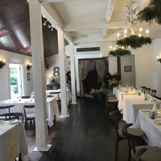 会場