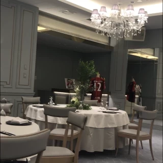 会場