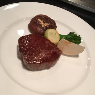 お肉料理