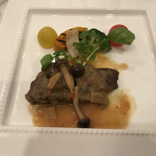 黒毛和牛ほほ肉ときのこの軽い煮込み