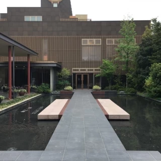 こちらで花嫁行列ができます。写真に撮るととても素敵です！