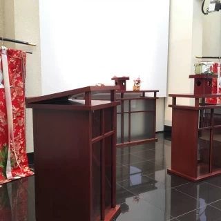 洋風でありながらも和風に変更する事もできるチャペルです。