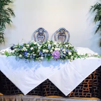 披露宴会場の高砂です