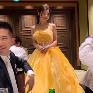 各卓を回っている様子