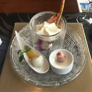前菜を試食させて頂きました