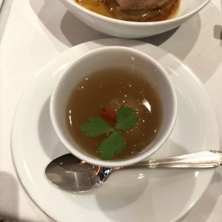 タラバ蟹と百合根饅頭の柚子餡仕立て