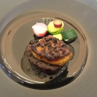 牛フィレ肉とフォアグラ