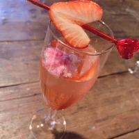 イチゴのノンアルカクテル