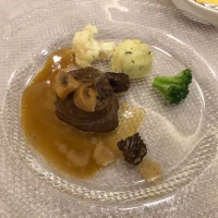 お肉料理