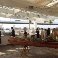 テラスでのオープンキッチンの様子