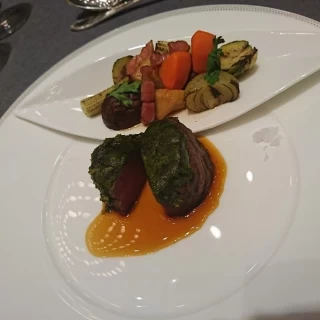 お肉料理