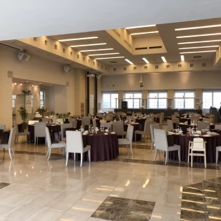 120名ほど入る会場です。