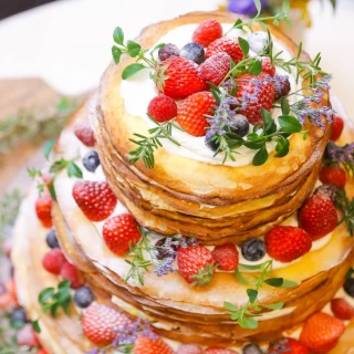 プランナーさんと相談してミルクレープのケーキにしました