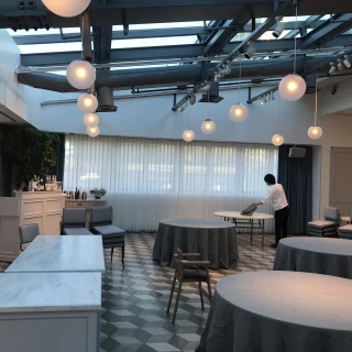 ガーデン風の会場